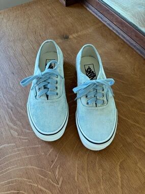 Vans Denim Destroyed Sky Blue Canvas Low-Top Sneakers Men’s 5.5 Women’s 7.0